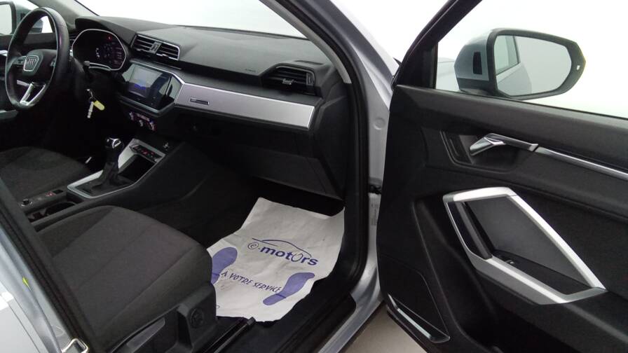 Mandataire Automobile occasion, recherche de Audi Q3-45-tfsie-245-s-tronic-6-design-plus-gps-plus-cam-ra - E-Motors