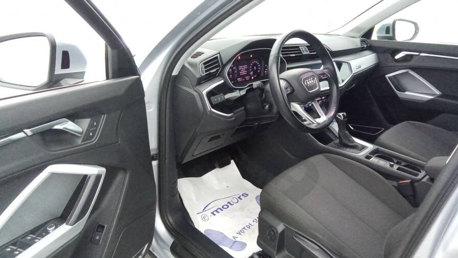 Mandataire Automobile occasion, recherche de Audi Q3-45-tfsie-245-s-tronic-6-design-plus-gps-plus-cam-ra - E-Motors