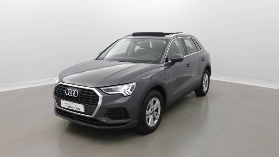 Mandataire Automobile occasion, recherche de Audi Q3-45-tfsie-245-s-tronic-6-design-plus-toit-plus-gps - E-Motors