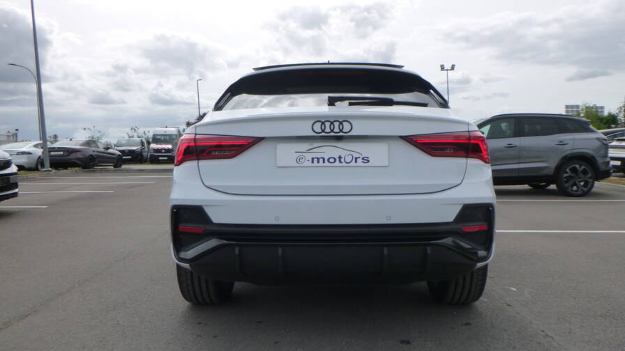 Mandataire Automobile neuf, recherche de Audi Q3-sportback-35-tdi-150-s-tronic-7-s-line-toit-acc-keyless-ja19 - E-Motors