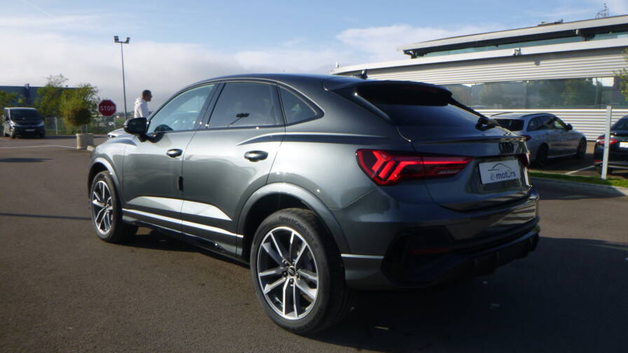 Mandataire Automobile neuf, recherche de Audi Q3-sportback-35-tdi-150-s-tronic-7-s-line-toit-acc-keyless-ja19 - E-Motors