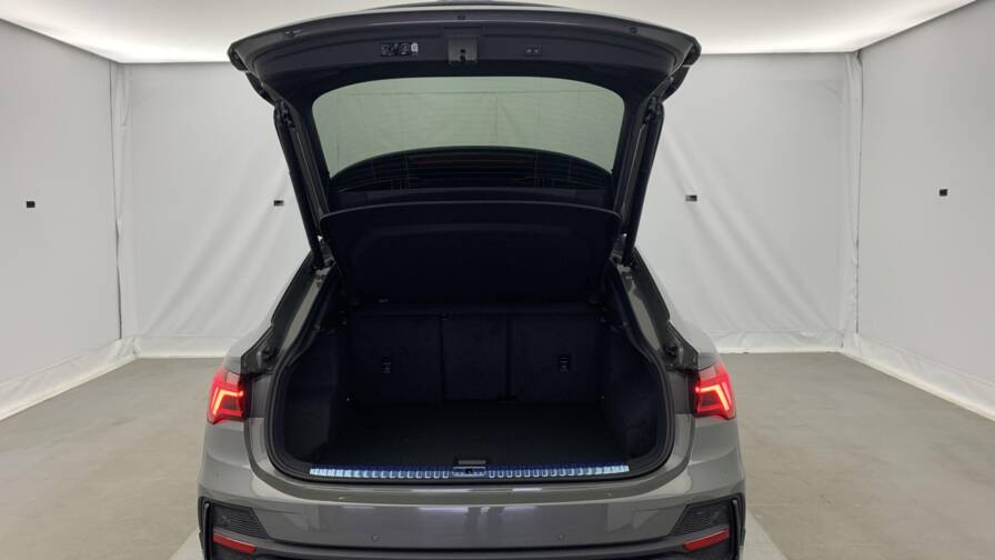 Mandataire Automobile neuf, recherche de Audi Q3-sportback-35-tdi-150-ch-s-tronic-7-s-line - E-Motors