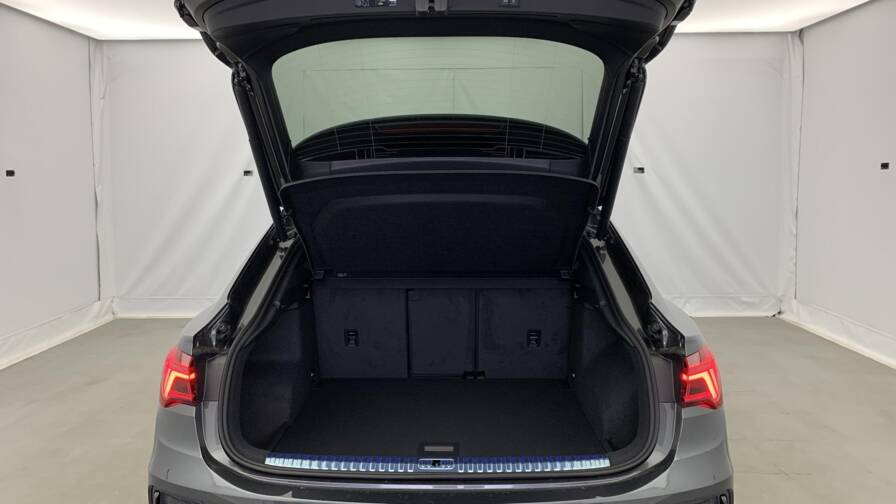 Mandataire Automobile neuf, recherche de Audi Q3-sportback-35-tdi-150-ch-s-tronic-7-s-line - E-Motors