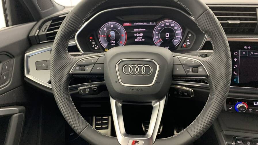 Mandataire Automobile neuf, recherche de Audi Q3-sportback-35-tdi-150-ch-s-tronic-7-s-line - E-Motors