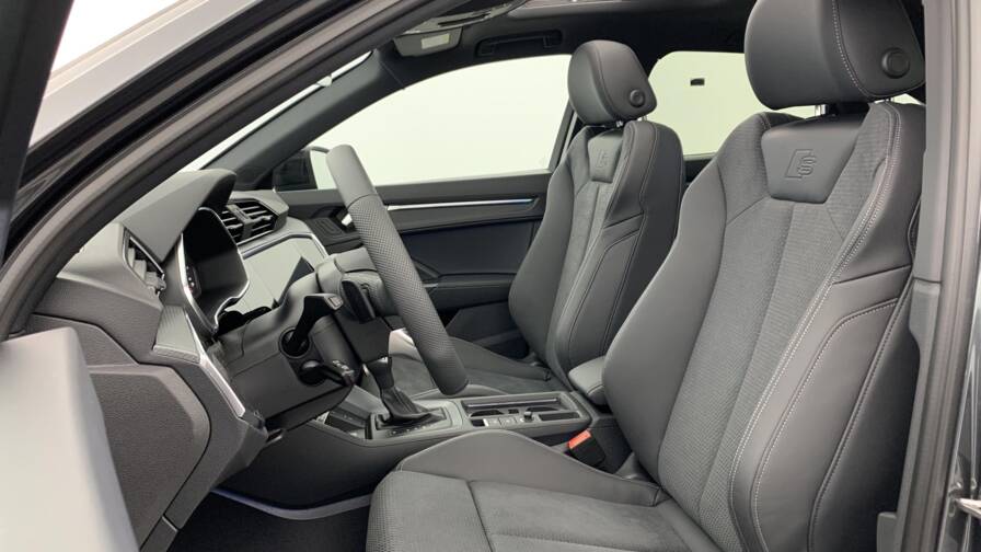 Mandataire Automobile neuf, recherche de Audi Q3-sportback-35-tdi-150-ch-s-tronic-7-s-line-plus - E-Motors