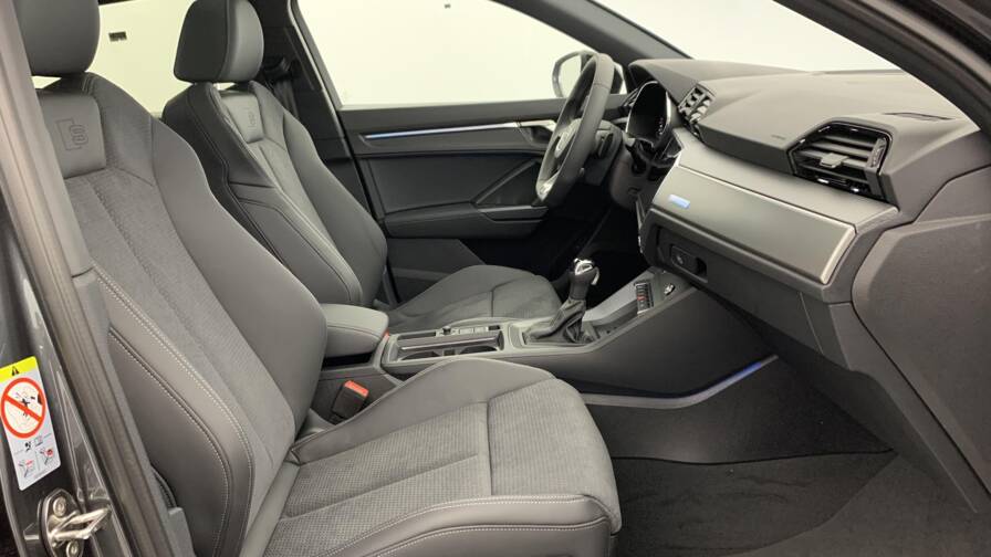 Mandataire Automobile neuf, recherche de Audi Q3-sportback-35-tdi-150-ch-s-tronic-7-s-line-plus - E-Motors