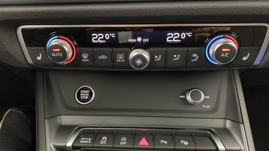 Mandataire Automobile neuf, recherche de Audi Q3-sportback-35-tdi-150-ch-s-tronic-7-s-line-plus - E-Motors