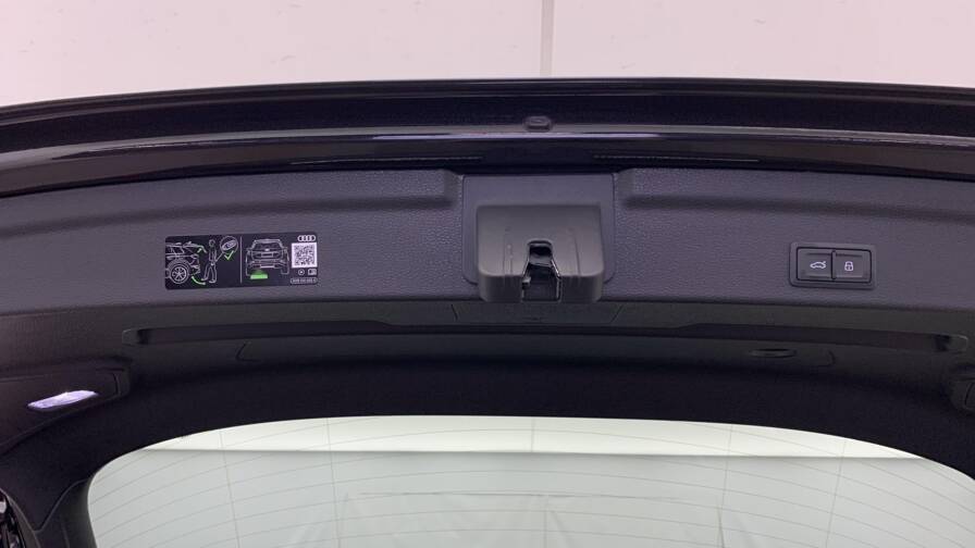 Mandataire Automobile neuf, recherche de Audi Q3-sportback-35-tdi-150-ch-s-tronic-7-s-line-plus - E-Motors