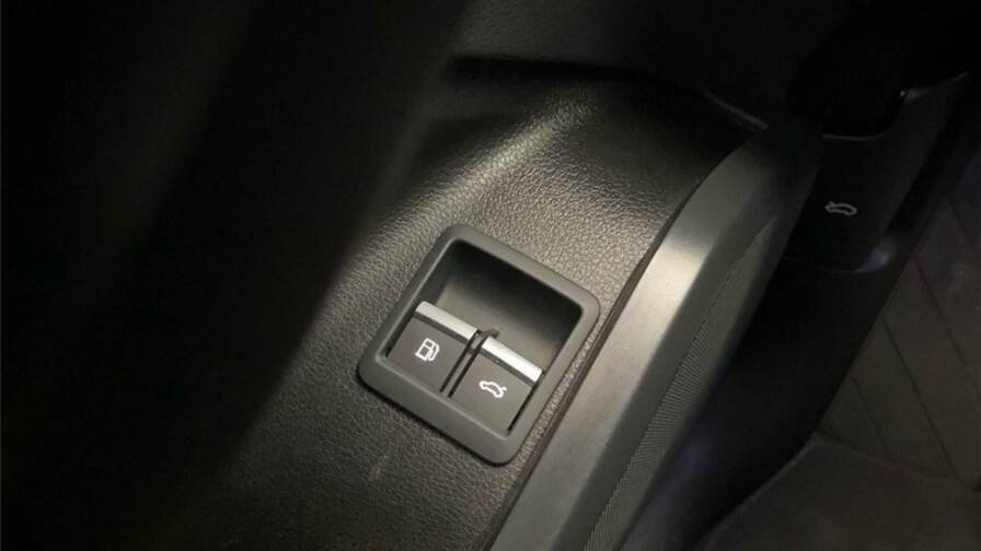 Mandataire Automobile occasion, recherche de Audi Q5-ii-50-tfsie-299-s-tronic-7-quattro-s-line - E-Motors