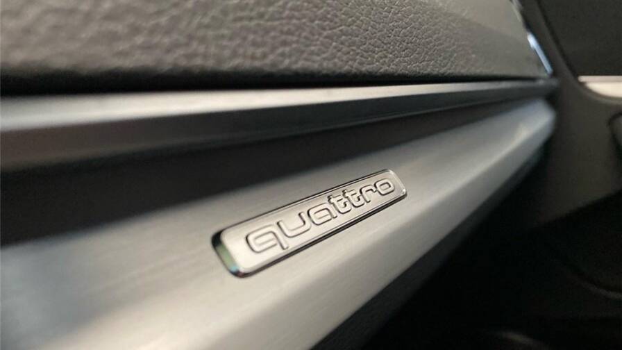 Mandataire Automobile occasion, recherche de Audi Q5-ii-50-tfsie-299-s-tronic-7-quattro-s-line - E-Motors