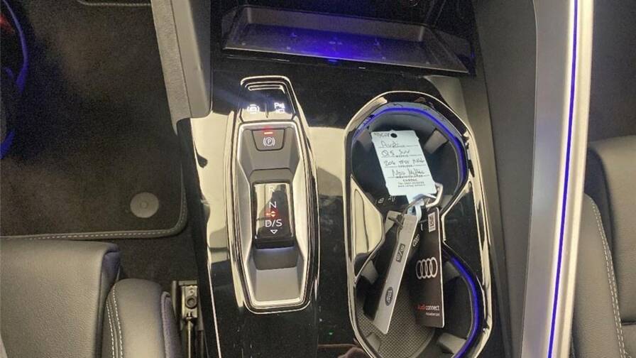Mandataire Automobile neuf, recherche de Audi Q5-iii-tfsi-204-ch-hybride-s-tronic-7-quattro-s-line - E-Motors