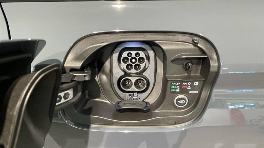 Mandataire Automobile neuf, recherche de Audi Q6-e-tron-306-ch-100-kwh-performance-s-line - E-Motors