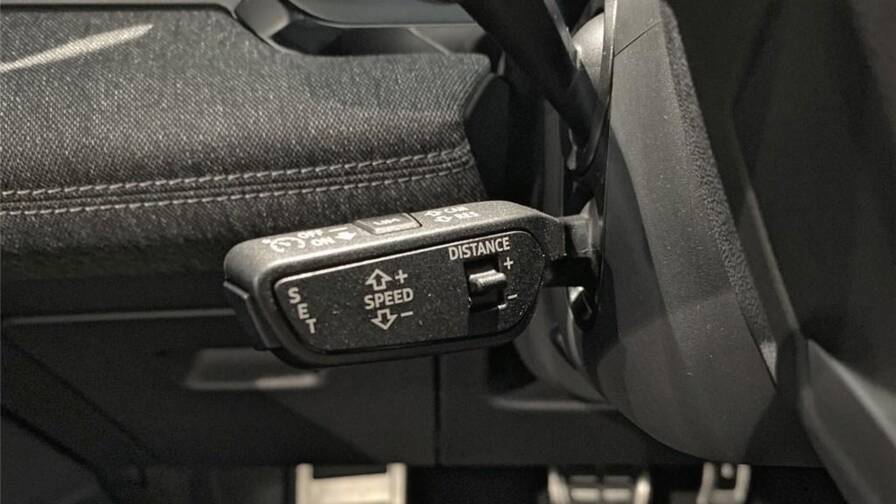 Mandataire Automobile neuf, recherche de Audi Q6-e-tron-306-ch-100-kwh-performance-s-line - E-Motors