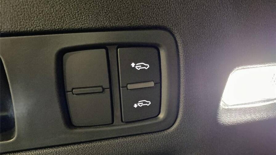 Mandataire Automobile neuf, recherche de Audi Q6-e-tron-306-ch-100-kwh-performance-s-line - E-Motors