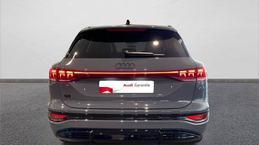 Mandataire Automobile neuf, recherche de Audi Q6-e-tron-306-ch-100-kwh-performance-s-line - E-Motors