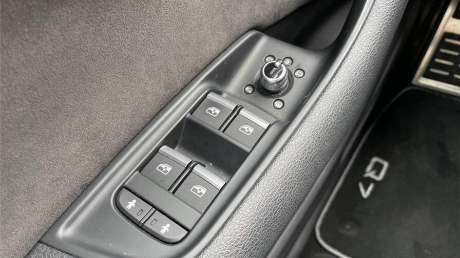 Mandataire Automobile occasion, recherche de Audi Q7-ii-3-0-v6-tdi-clean-diesel-272-tiptronic-8-quattro-5pl-s-line - E-Motors