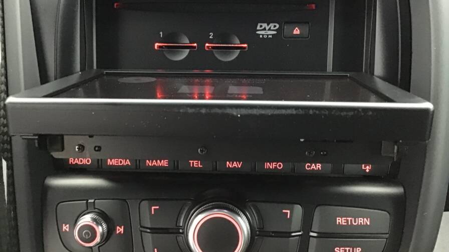 Mandataire Automobile occasion, recherche de Audi R8-spyder-v10-5-2-fsi-525-quattro-r-tronic2-portes-vp-essence-sans-plomb082010-092012 - E-Motors