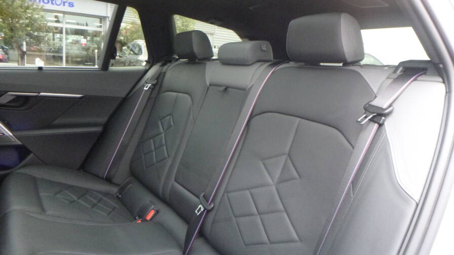 Mandataire Automobile occasion, recherche de Bmw I5-touring-m60-xdrive-601-ch - E-Motors