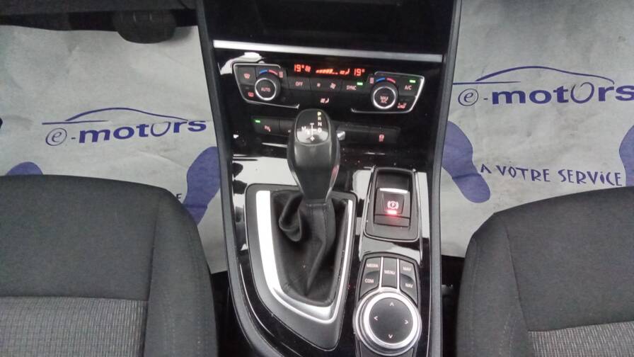 Mandataire Automobile occasion, recherche de Bmw Active-tourer-225xe-iperformance-224-bva6-design - E-Motors