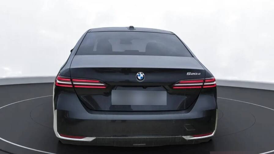 Mandataire Automobile occasion, recherche de Bmw 520d-197-bva8-plus-pack-confort-plus-pack-innovation-plus-vitres-arri-re-surteint-es - E-Motors