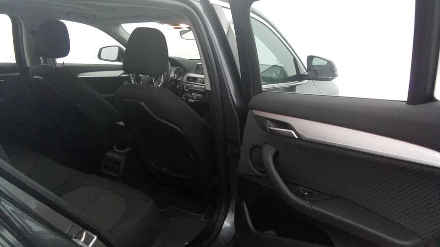 Mandataire Automobile occasion, recherche de Bmw X2-sdrive-18i-140-design-plus-toit - E-Motors