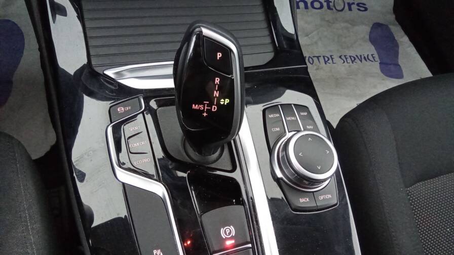 Mandataire Automobile occasion, recherche de Bmw X3-sdrive18d-150-bva8-lounge - E-Motors