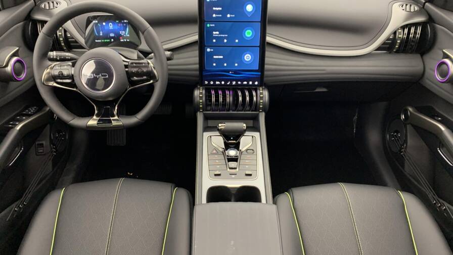 Mandataire Automobile neuf, recherche de Byd Atto-3-60-5-kwh-204-ch-design - E-Motors