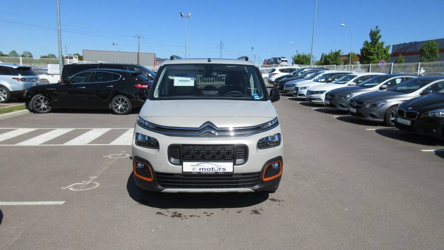 Avis-mandataire-auto-Emotors-Citroen-Berlingo-Shine-taille-xl-bluehdi-130-s-s.