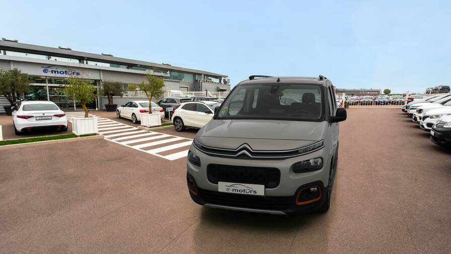 Avis-mandataire-auto-Emotors-Citroen-Berlingo-Taille-m-bluehdi-130-s-s-eat8-shine.