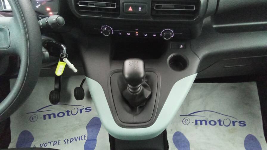 Mandataire Automobile occasion, recherche de Citroen Berlingo-taille-m-puretech-110-live - E-Motors