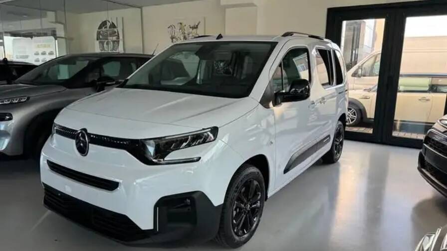 Mandataire Automobile neuf, recherche de Citroen Berlingo-taille-xl-bluehdi-130-s-s-eat8-max - E-Motors