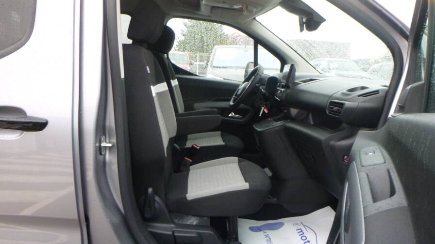 Mandataire Automobile neuf, recherche de Citroen Berlingo-taille-m-bluehdi-130-s-s-eat8-plus-plus-pack-style - E-Motors