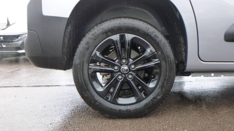 Mandataire Automobile neuf, recherche de Citroen Berlingo-taille-m-bluehdi-130-s-s-eat8-plus-plus-pack-style - E-Motors