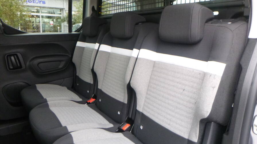 Mandataire Automobile neuf, recherche de Citroen Berlingo-taille-m-bluehdi-130-s-s-eat8-plus-plus-pack-style - E-Motors