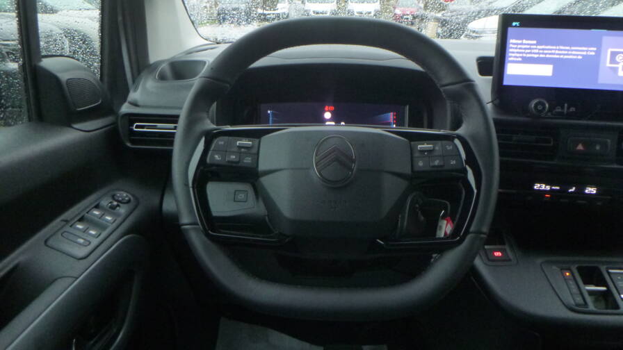 Mandataire Automobile neuf, recherche de Citroen Berlingo-taille-m-bluehdi-130-s-s-eat8-plus-plus-pack-style - E-Motors