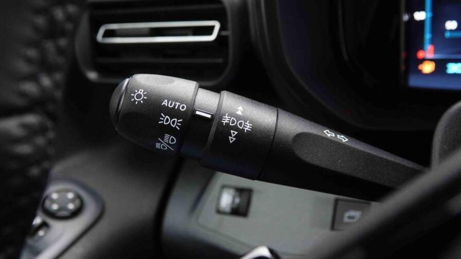 Mandataire Automobile neuf, recherche de Citroen Berlingo-1-5-hdi-130-eat-plus - E-Motors