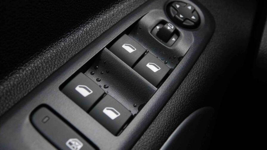 Mandataire Automobile neuf, recherche de Citroen Berlingo-1-5-hdi-130-eat-plus - E-Motors