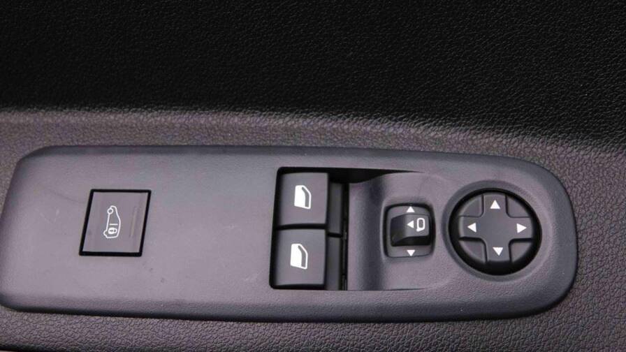 Mandataire Automobile neuf, recherche de Citroen Berlingo-1-5-hdi-130-eat8 - E-Motors