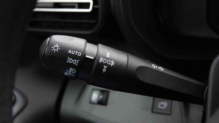 Mandataire Automobile neuf, recherche de Citroen Berlingo-1-5-hdi-130-eat8 - E-Motors