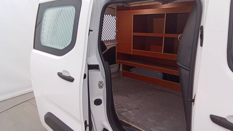 Mandataire Automobile occasion, recherche de Citroen Berlingo-van-m-1000-bluehdi-130-eat8-worker-3pl-plus-gps-plus-pdc-ar-av - E-Motors