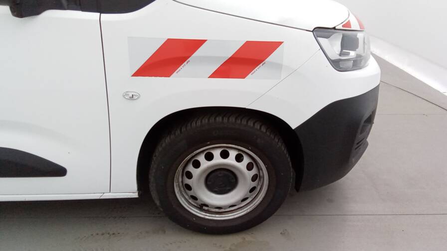 Mandataire Automobile occasion, recherche de Citroen Berlingo-van-m-1000-puretech-130-eat8-worker-3pl-plus-gps-plus-pdc-ar-av - E-Motors