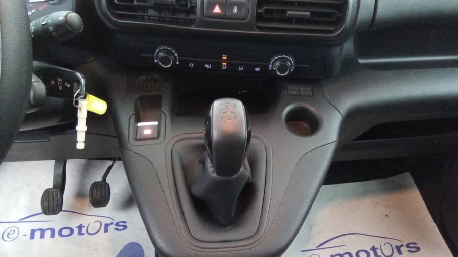 Mandataire Automobile occasion, recherche de Citroen Berlingo-van-m-650-bluehdi-100-club-plus-gps - E-Motors