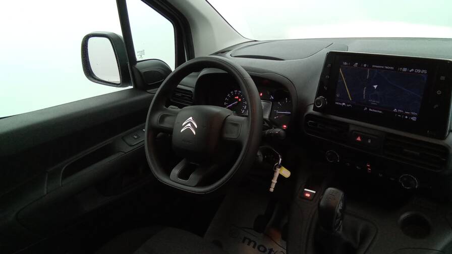 Mandataire Automobile occasion, recherche de Citroen Berlingo-van-m-650-bluehdi-100-club-plus-gps - E-Motors
