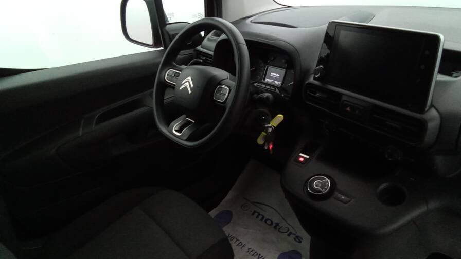 Mandataire Automobile occasion, recherche de Citroen Berlingo-van-m-650-bluehdi-130-eat8-driver-3pl-plus-gps - E-Motors
