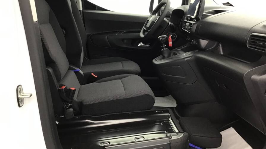 Mandataire Automobile occasion, recherche de Citroen Berlingo-van-m-650kg-bluehdi-100-s-s-bvm6 - E-Motors