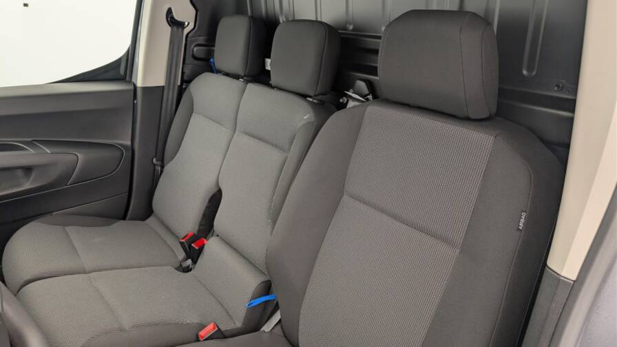 Mandataire Automobile neuf, recherche de Citroen Berlingo-van-taille-xl-950kg-bluehdi-130-s-s-eat8 - E-Motors