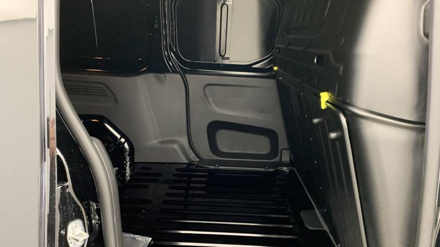 Mandataire Automobile neuf, recherche de Citroen Berlingo-van-taille-xl-950kg-bluehdi-130-s-s-eat8 - E-Motors