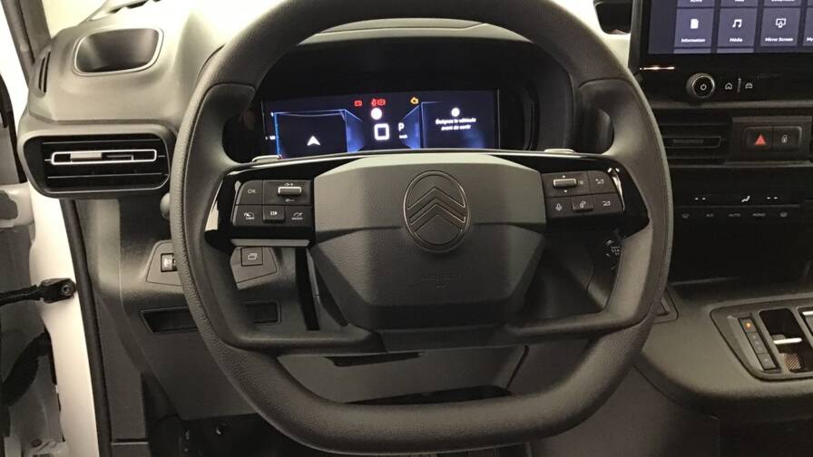 Mandataire Automobile occasion, recherche de Citroen Berlingo-van-xl-950kg-bluehdi-130-s-s-eat8-4-portes-vul-diesel112023-en-cours - E-Motors