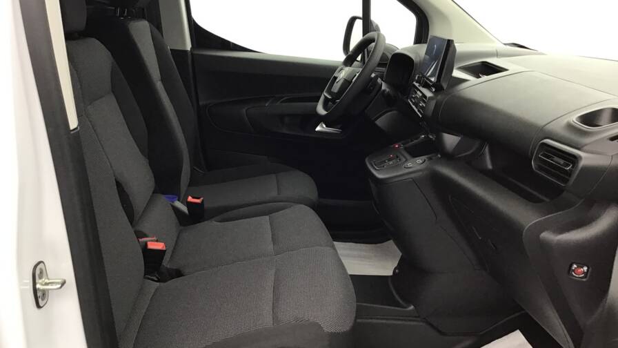 Mandataire Automobile occasion, recherche de Citroen Berlingo-van-xl-950kg-bluehdi-130-s-s-eat8-4-portes-vul-diesel112023-en-cours - E-Motors