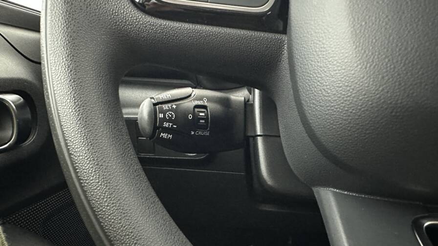 Mandataire Automobile occasion, recherche de Citroen C3-1-2-puretech-83ch-feel-pack - E-Motors